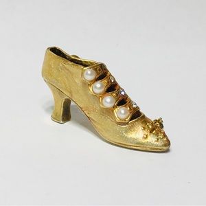 Raine Just The Right Shoe Brooch